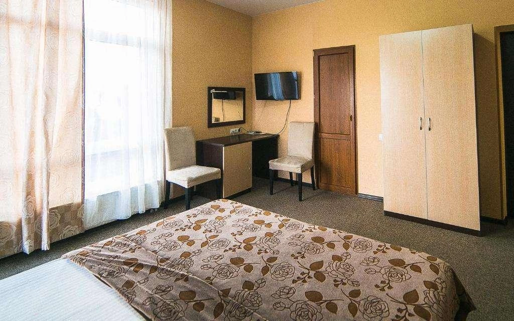 Трехместный с балконом